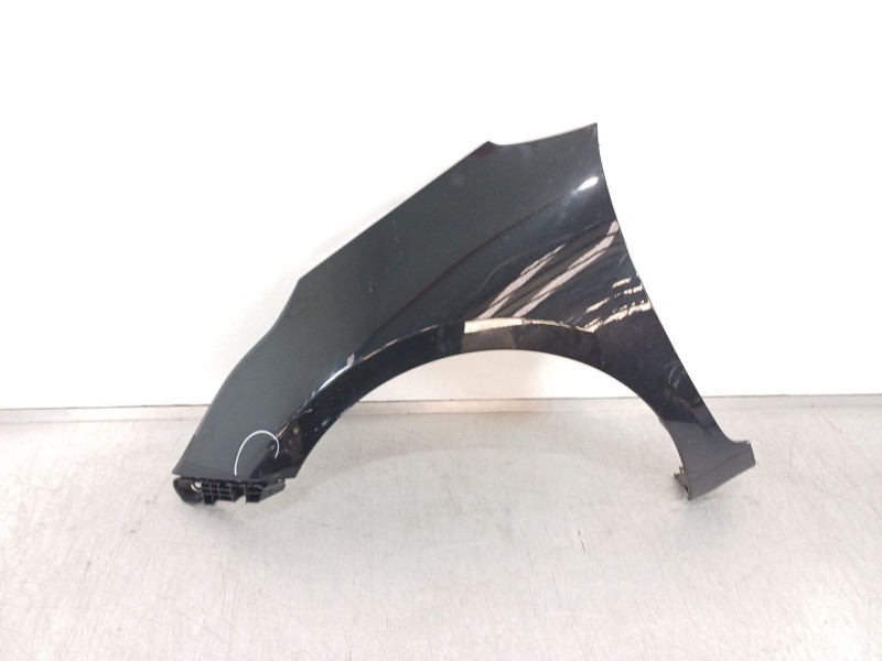 Recambio de aleta delantera izquierda para kia ceed (cd) 1.0 t-gdi referencia OEM IAM   