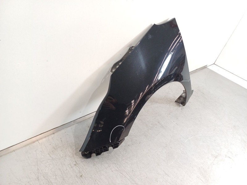 Recambio de aleta delantera izquierda para kia ceed (cd) 1.0 t-gdi referencia OEM IAM   