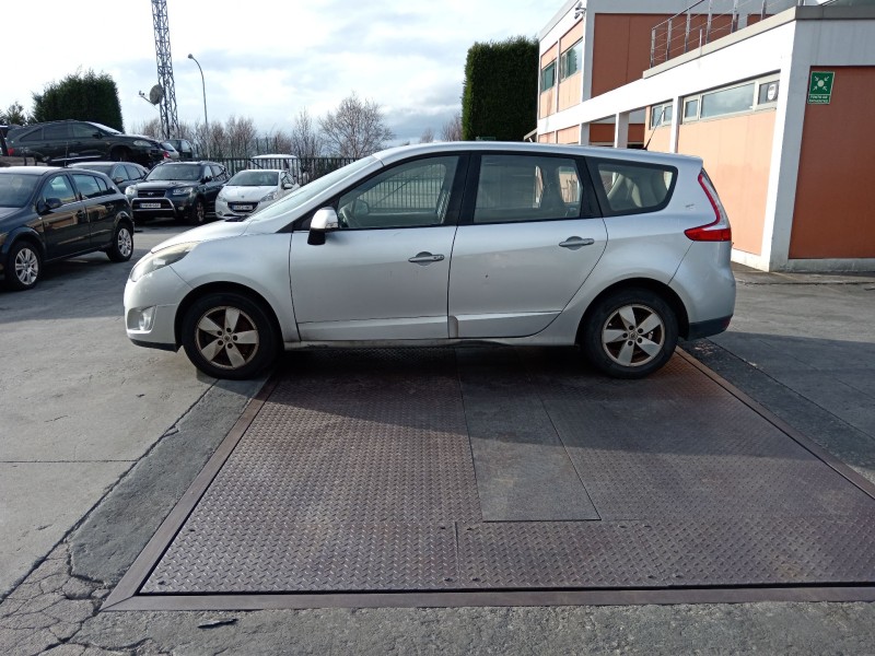 renault scenic iii del año 2009