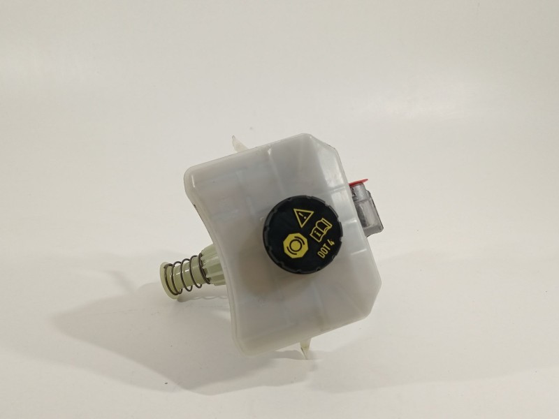 Recambio de bomba freno para audi a5 sportback (f5a) advanced quattro referencia OEM IAM 8W0611021  8W0611301