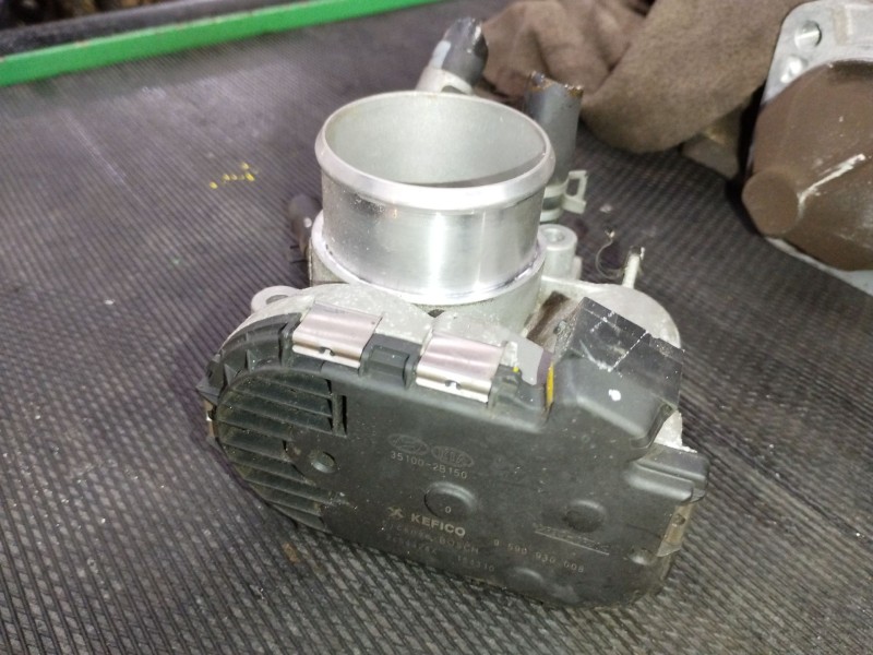 Recambio de caja mariposa para kia cee´d (jd) 1.4 cvvt referencia OEM IAM 351002B150  