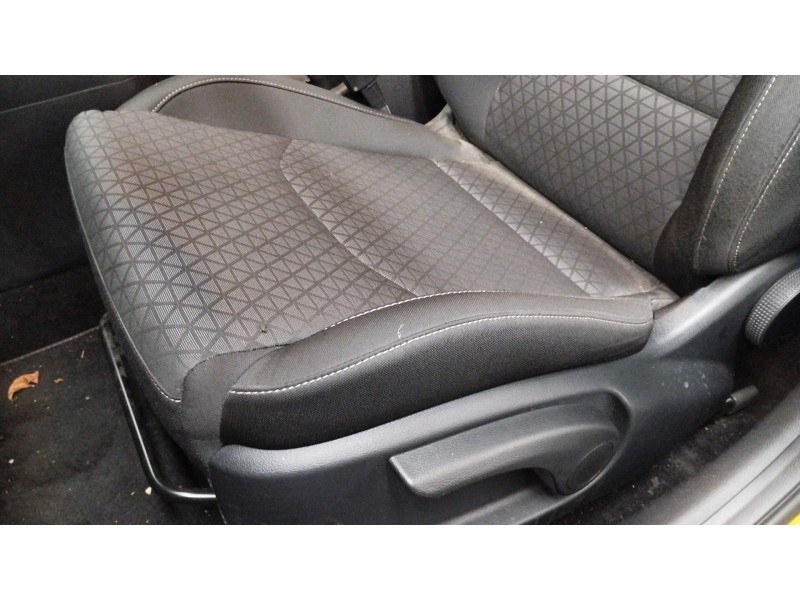 Recambio de asiento delantero izquierdo para kia xceed m6ah11 referencia OEM IAM   