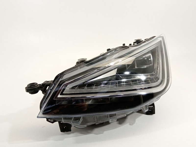 Recambio de faro izquierdo para seat ibiza (kj1) referencia OEM IAM 6F1941007F  