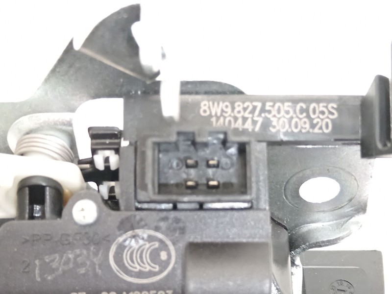 Recambio de cerradura maletero / porton para audi a3 sportback (8y) gy referencia OEM IAM 8W9827505C  
