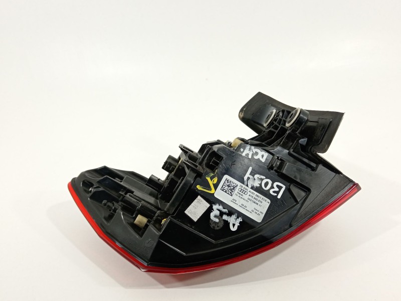 Recambio de piloto trasero derecho para audi a3 sportback (8y) gy referencia OEM IAM 8Y0945070  