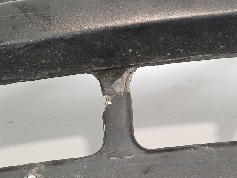 Recambio de paragolpes delantero para renault fuego 829-explosion referencia OEM IAM   