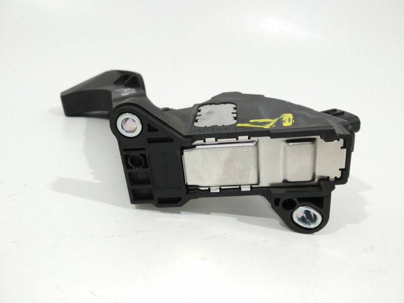 Recambio de potenciometro pedal para toyota auris active referencia OEM IAM 781100W040  