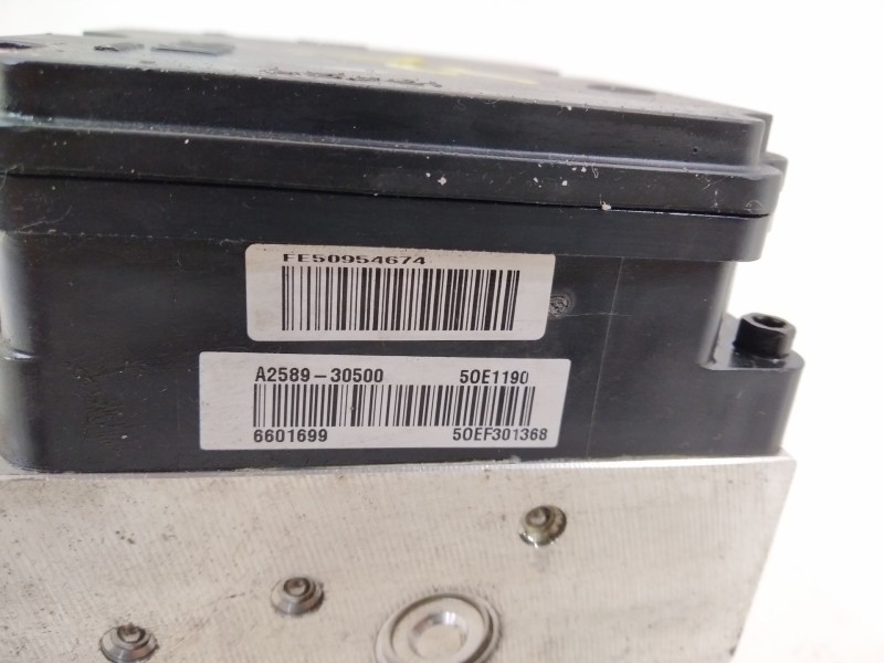 Recambio de abs para kia cee´d (jd) 1.4 cvvt referencia OEM IAM 58920A2210  A258920500