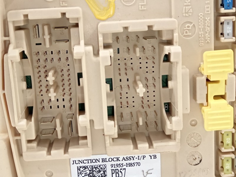 Recambio de caja reles / fusibles para kia rio (yb) referencia OEM IAM 91955H8570  