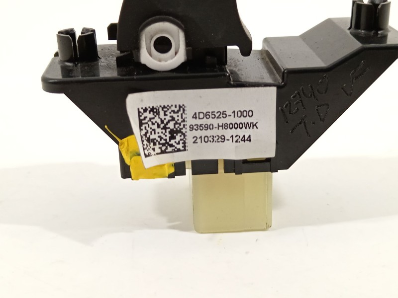 Recambio de mando elevalunas trasero derecho para kia rio (yb) referencia OEM IAM 93590H8000  