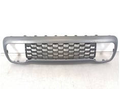 Recambio de rejilla paragolpes delantero para jeep renegade deserthawk 4wd referencia OEM IAM 735589335  735589347