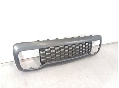 Recambio de rejilla paragolpes delantero para jeep renegade deserthawk 4wd referencia OEM IAM 735589335  735589347 2