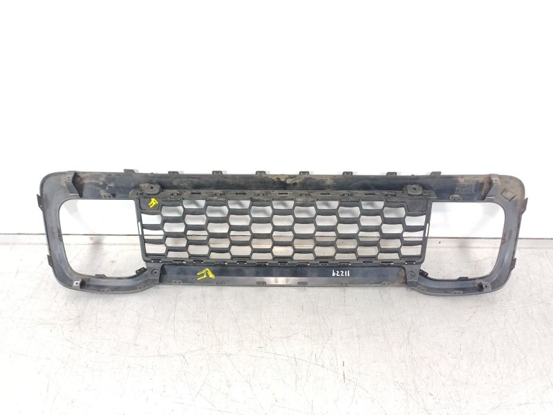 Recambio de rejilla paragolpes delantero para jeep renegade deserthawk 4wd referencia OEM IAM 735589335  735589347