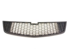 Recambio de rejilla delantera para chevrolet spark basis referencia OEM IAM 95961885  