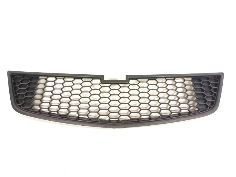 Recambio de rejilla delantera para chevrolet spark basis referencia OEM IAM 95961885  