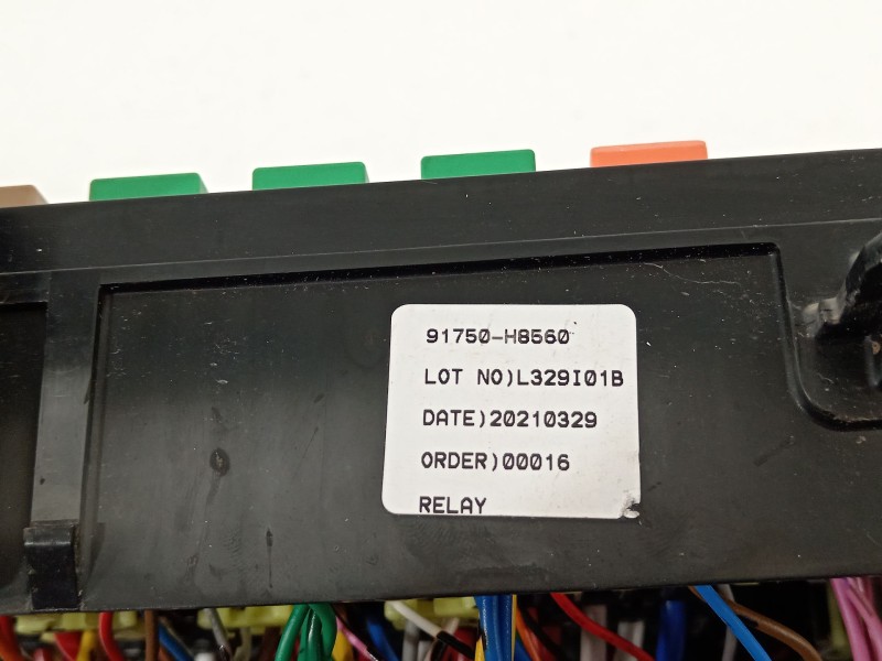 Recambio de caja reles / fusibles para kia rio (yb) referencia OEM IAM 91750H8560  