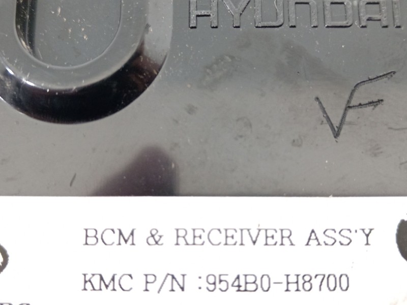 Recambio de modulo electronico para kia rio (yb) referencia OEM IAM 954B0H8700  