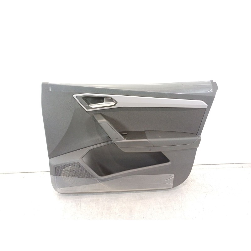 Recambio de guarnecido puerta delantera derecha para seat ibiza (kj1) referencia OEM IAM 6F0867114  