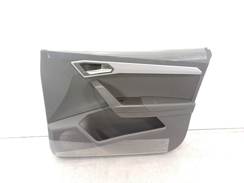 Recambio de guarnecido puerta delantera derecha para seat ibiza (kj1) referencia OEM IAM 6F0867114  