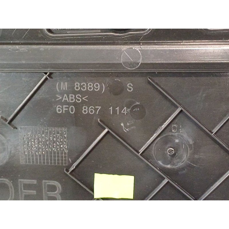 Recambio de guarnecido puerta delantera derecha para seat ibiza (kj1) referencia OEM IAM 6F0867114  