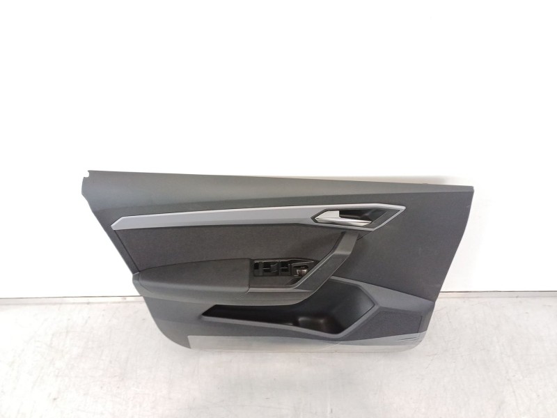 Recambio de guarnecido puerta delantera izquierda para seat ibiza (kj1) referencia OEM IAM 6F0867113  