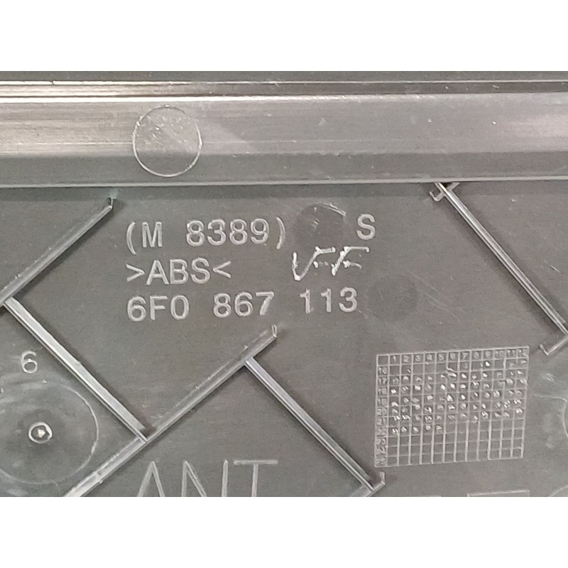 Recambio de guarnecido puerta delantera izquierda para seat ibiza (kj1) referencia OEM IAM 6F0867113  