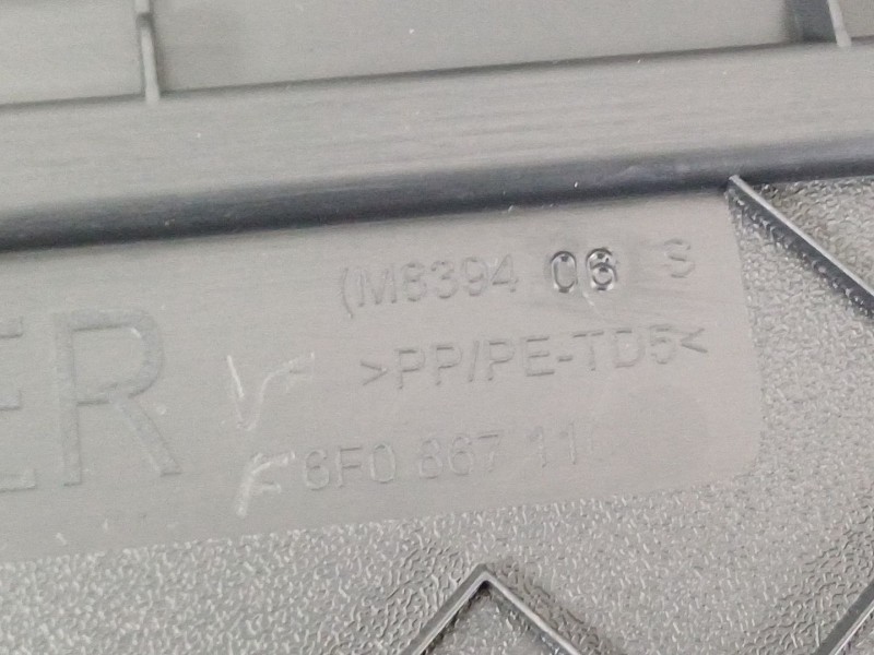 Recambio de guarnecido puerta trasera derecha para seat ibiza (kj1) referencia OEM IAM 6F0867116  