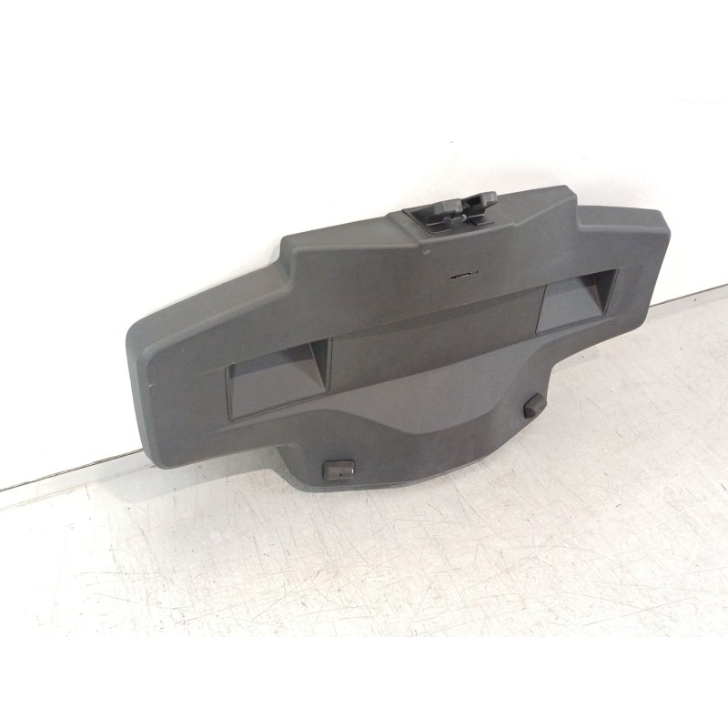 Recambio de guarnecido porton trasero para seat ibiza (kj1) referencia OEM IAM 6F0867601  