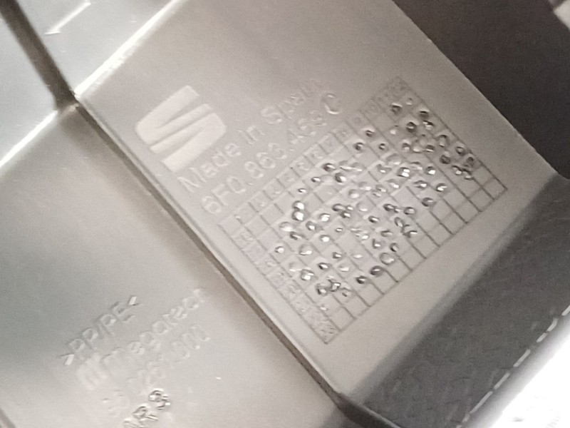 Recambio de moldura para seat ibiza (kj1) referencia OEM IAM 6F0863459C  