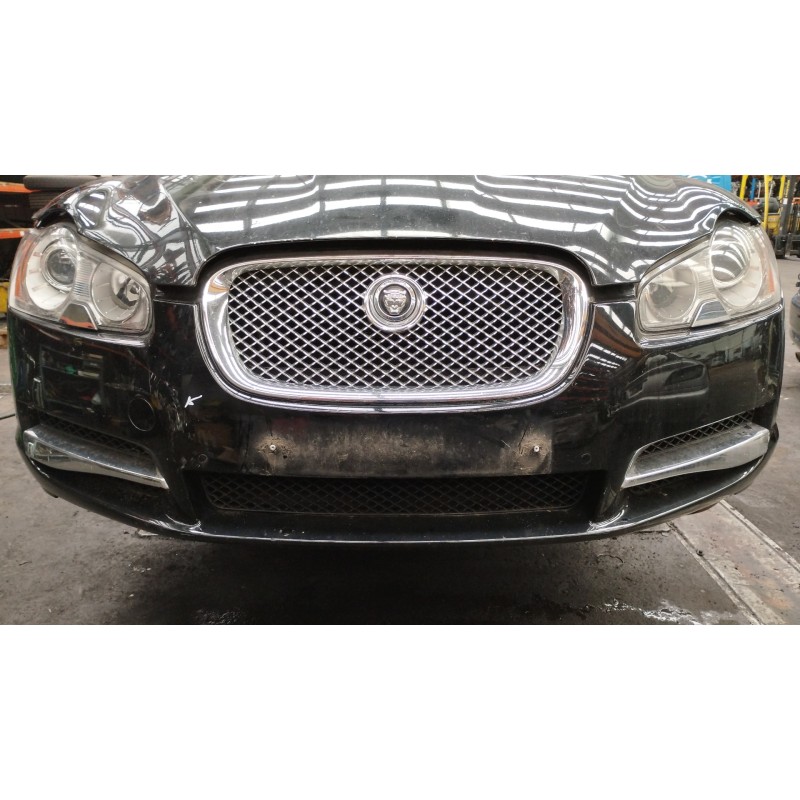 Recambio de paragolpes delantero para jaguar xf 3.0 v6 diesel luxury referencia OEM IAM 8X2317C831  