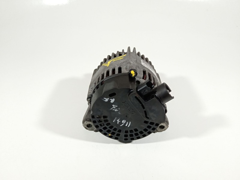 Recambio de alternador para peugeot 208 style referencia OEM IAM 9688237380  