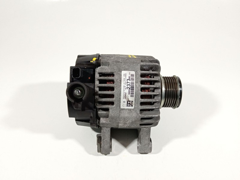 Recambio de alternador para peugeot 208 style referencia OEM IAM 9688237380  