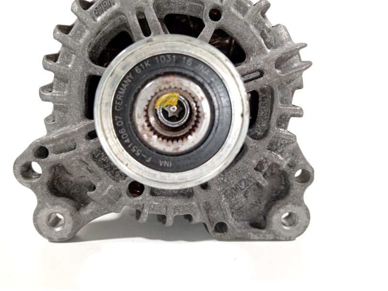 Recambio de alternador para seat leon st (5f8) 1.6 tdi referencia OEM IAM 03L903023J  