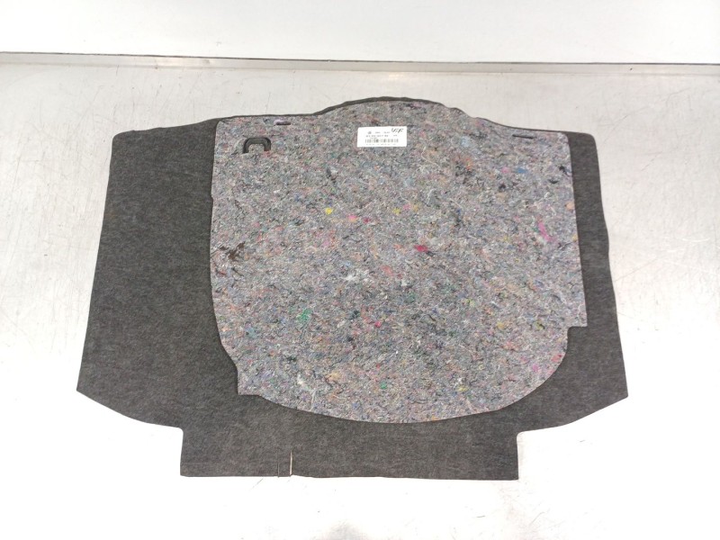 Recambio de bandeja trasera para seat ibiza (kj1) referencia OEM IAM 6f0863463f  