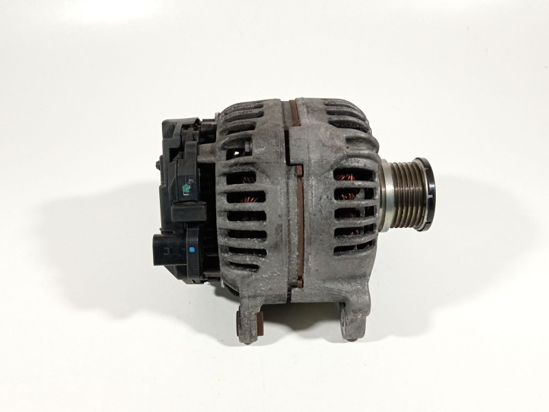 Recambio de alternador para audi a5 sportback (8t) 2.0 tdi (105kw) referencia OEM IAM 03G903016E  