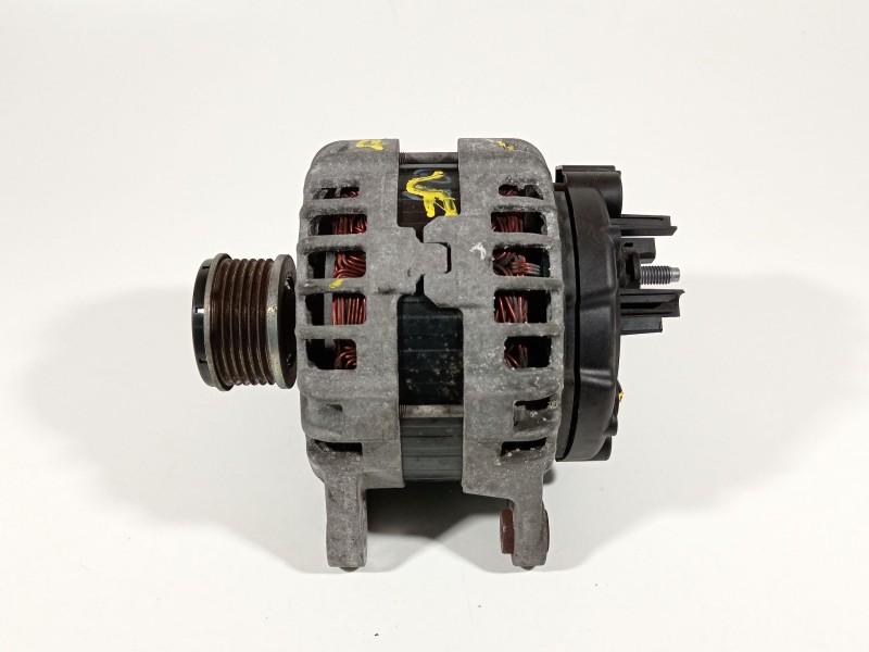 Recambio de alternador para nissan pulsar (c13) acenta referencia OEM IAM 231004EA0A  