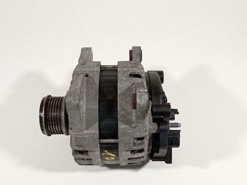 Recambio de alternador para nissan pulsar (c13) acenta referencia OEM IAM 231004EA0A  