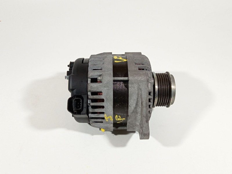 Recambio de alternador para opel astra j lim. selective referencia OEM IAM 13500186  