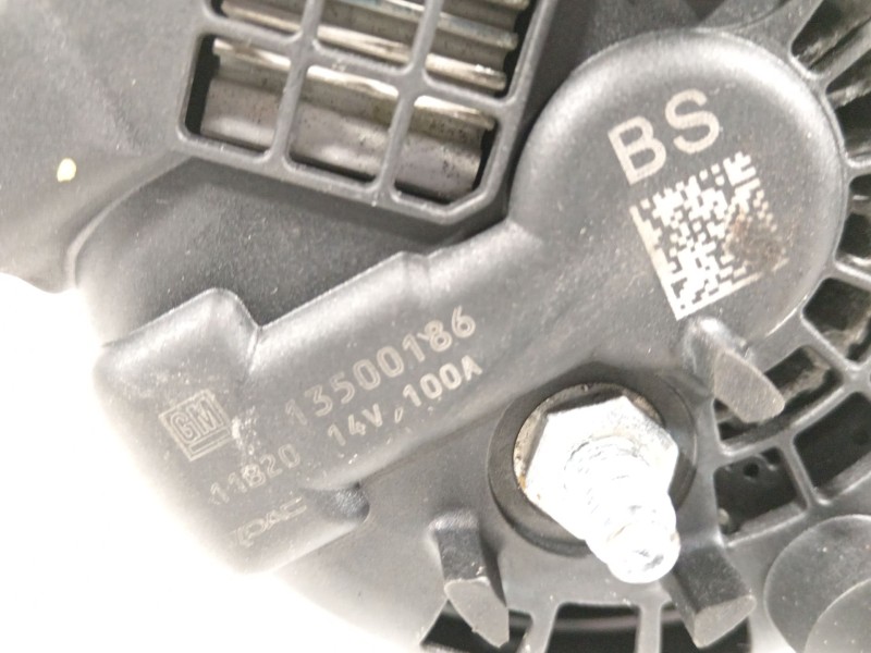 Recambio de alternador para opel astra j lim. selective referencia OEM IAM 13500186  