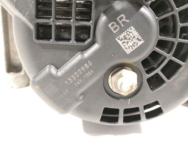 Recambio de alternador para opel astra j lim. selective business referencia OEM IAM 13502986  