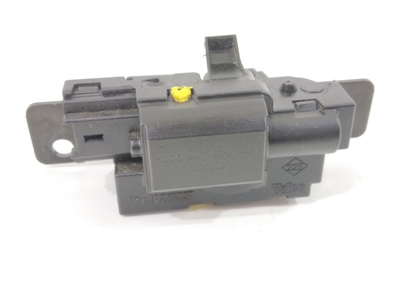 Recambio de cerradura maletero / porton para renault clio iii authentique referencia OEM IAM 8200947699  