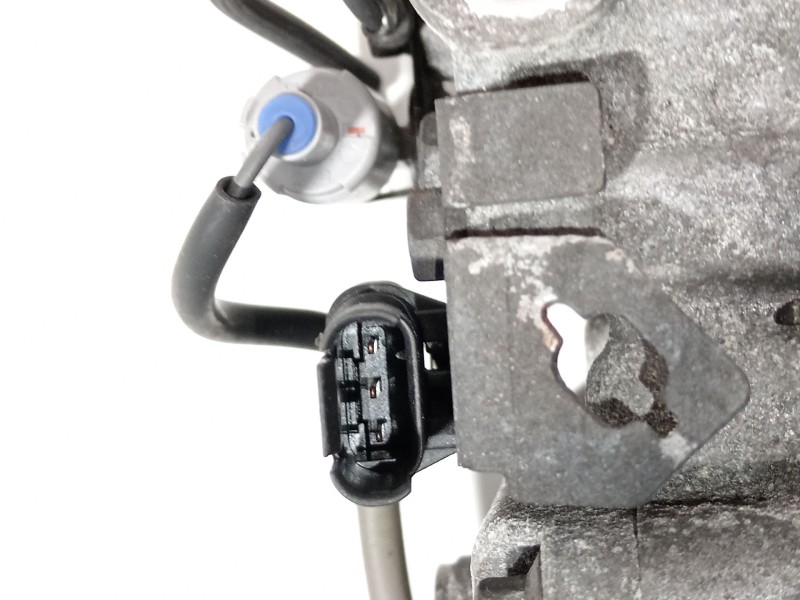 Recambio de compresor aire acondicionado para bmw x1 (e84) 2.0 turbodiesel cat referencia OEM IAM 4472601852  