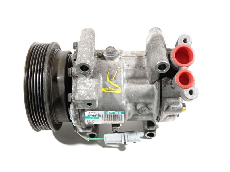 Recambio de condensador / radiador aire acondicionado para nissan micra (k12e) acenta referencia OEM IAM 8200365787A  