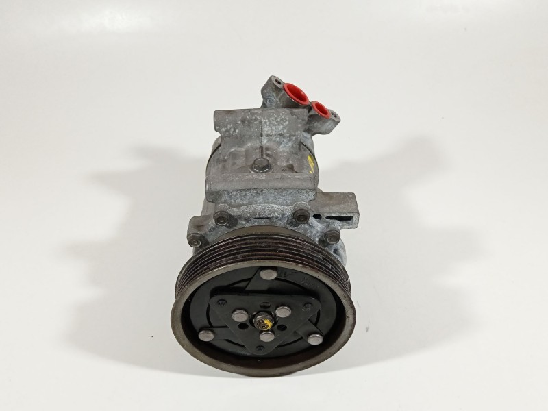 Recambio de compresor aire acondicionado para renault clio iii 20 aniversario referencia OEM IAM 8200651251  