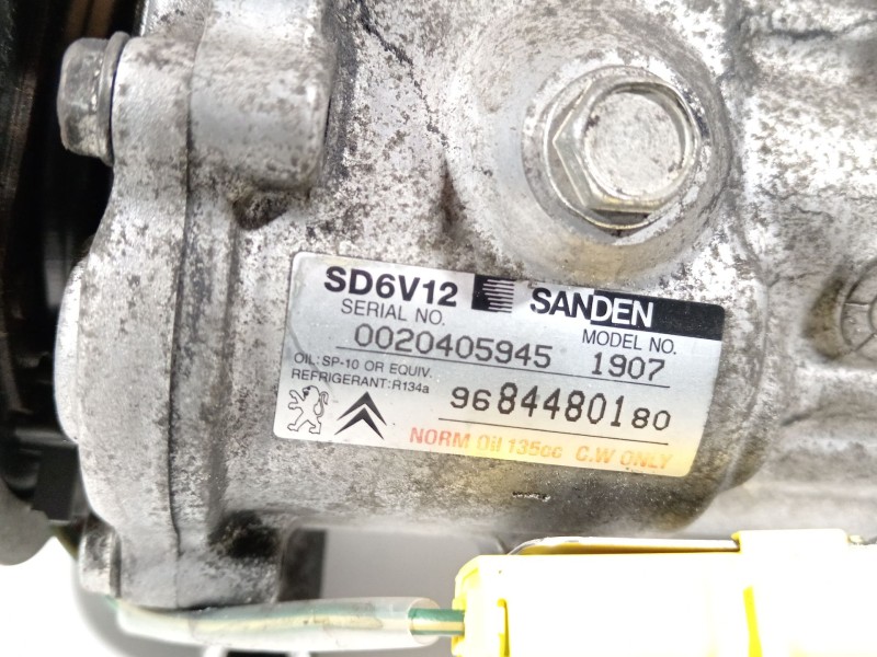 Recambio de compresor aire acondicionado para peugeot 206+ básico referencia OEM IAM 9684480180  