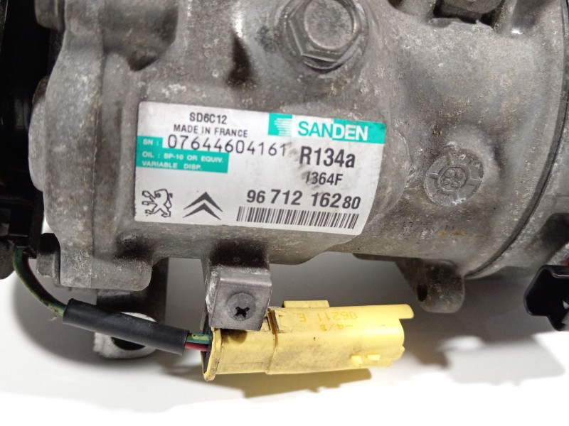 Recambio de compresor aire acondicionado para peugeot 207 urban referencia OEM IAM 9671216280  