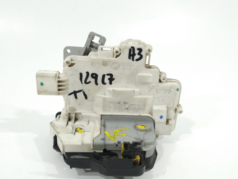 Recambio de cerradura puerta trasera izquierda para audi a3 (8p) 1.6 tdi ambiente referencia OEM IAM 4F0839015  