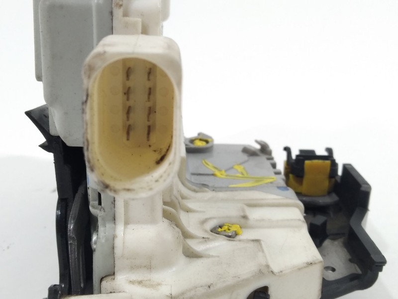 Recambio de cerradura puerta trasera izquierda para audi a3 (8p) 1.6 tdi ambiente referencia OEM IAM 4F0839015  