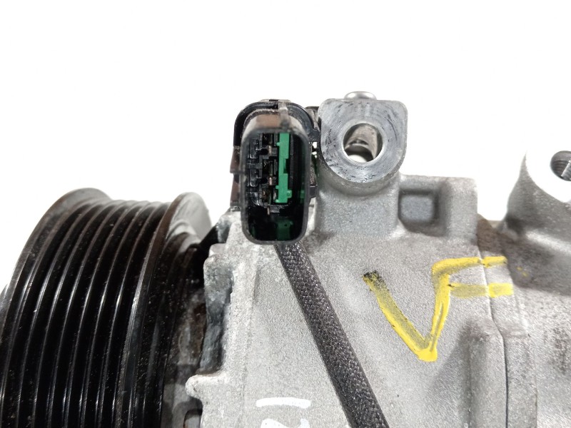 Recambio de compresor aire acondicionado para kia stonic (ybcuv) platinum edition referencia OEM IAM 1E59E37100  