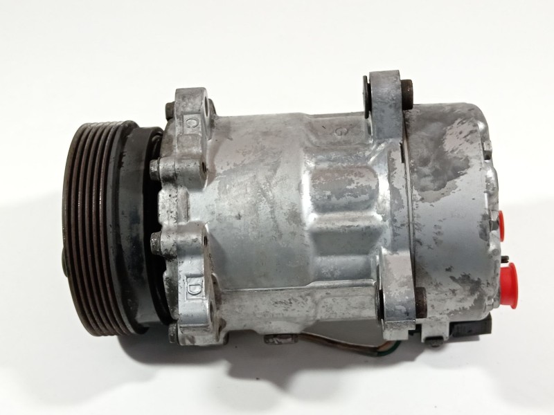 Recambio de compresor aire acondicionado para volkswagen golf iv berlina (1j1) highline referencia OEM IAM 1J0820803F  